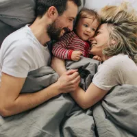 Family in bed