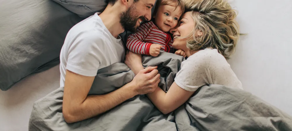 Family in bed